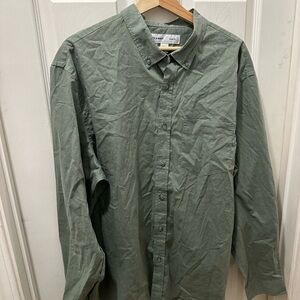 Men's Green Button-Up Shirt